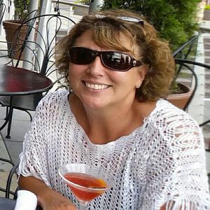 Meet your Posher, Carla